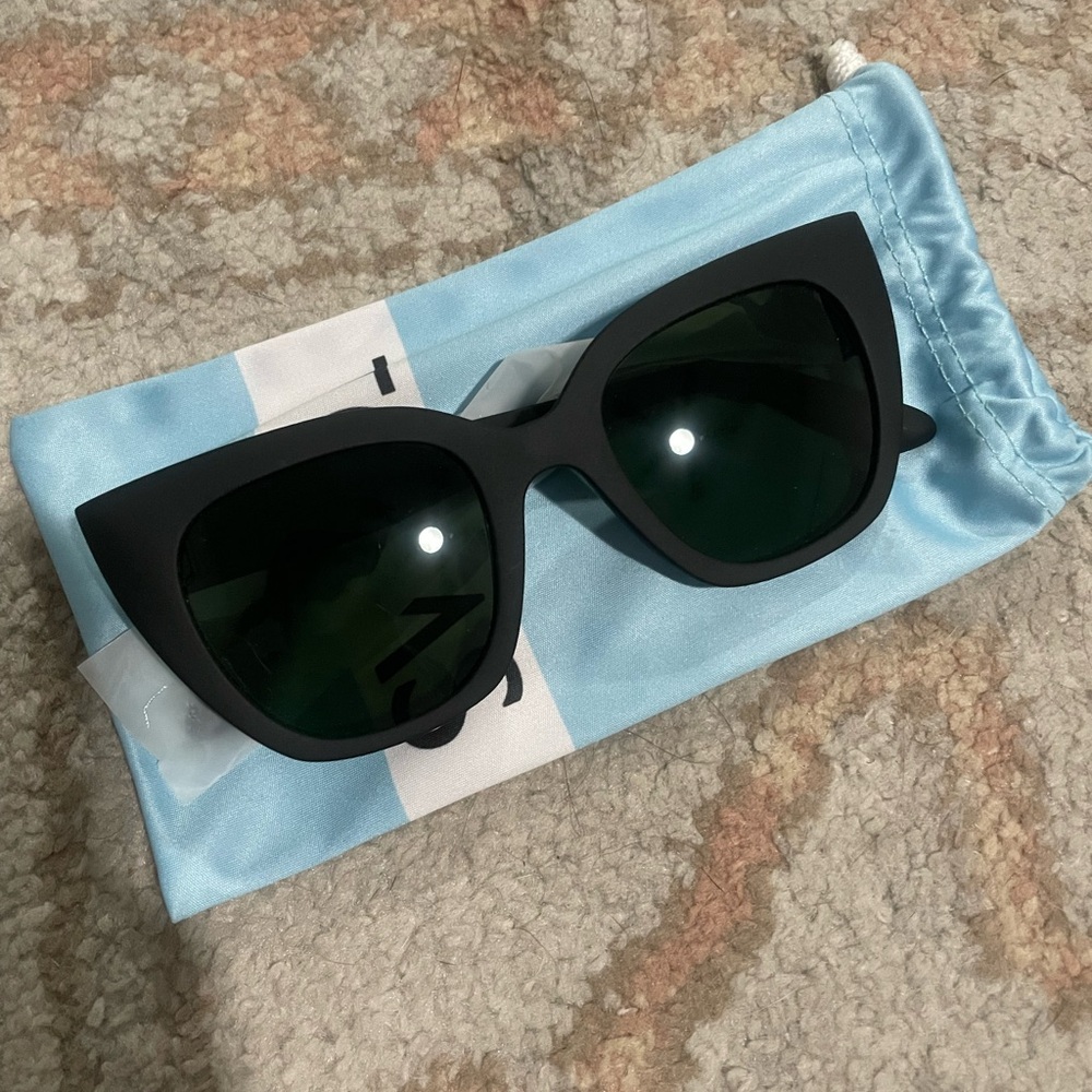 Tom’s Sunglasses